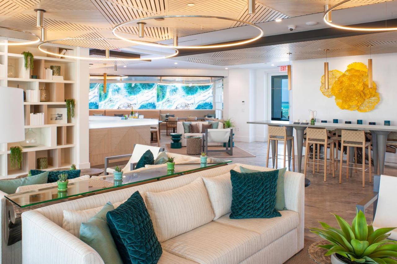 Rum Point Club Residences Driftwood Village Exterior photo