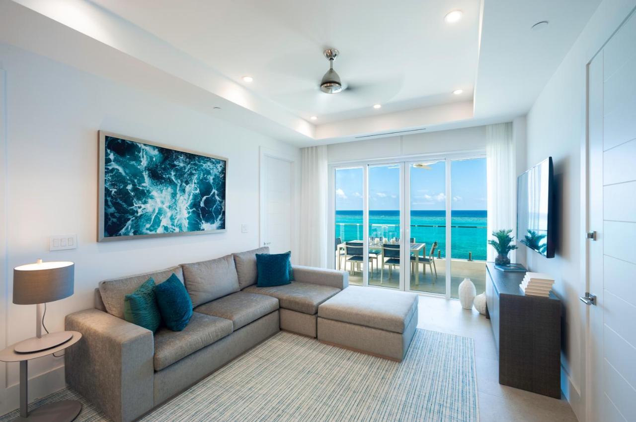 Rum Point Club Residences Driftwood Village Exterior photo