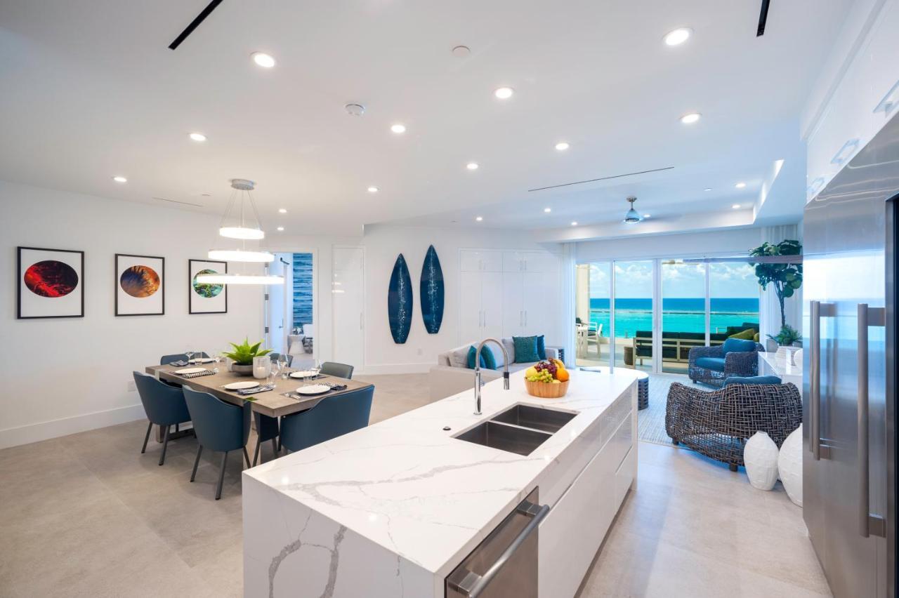 Rum Point Club Residences Driftwood Village Exterior photo
