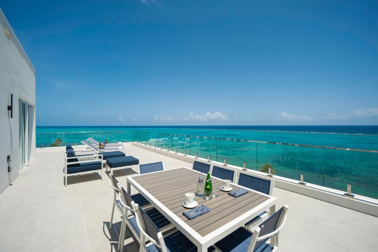 Rum Point Club Residences Driftwood Village Exterior photo