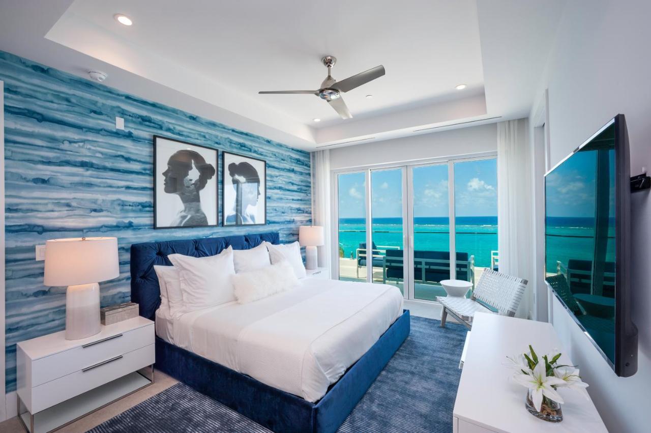 Rum Point Club Residences Driftwood Village Exterior photo