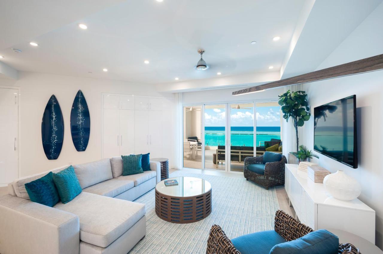 Rum Point Club Residences Driftwood Village Exterior photo
